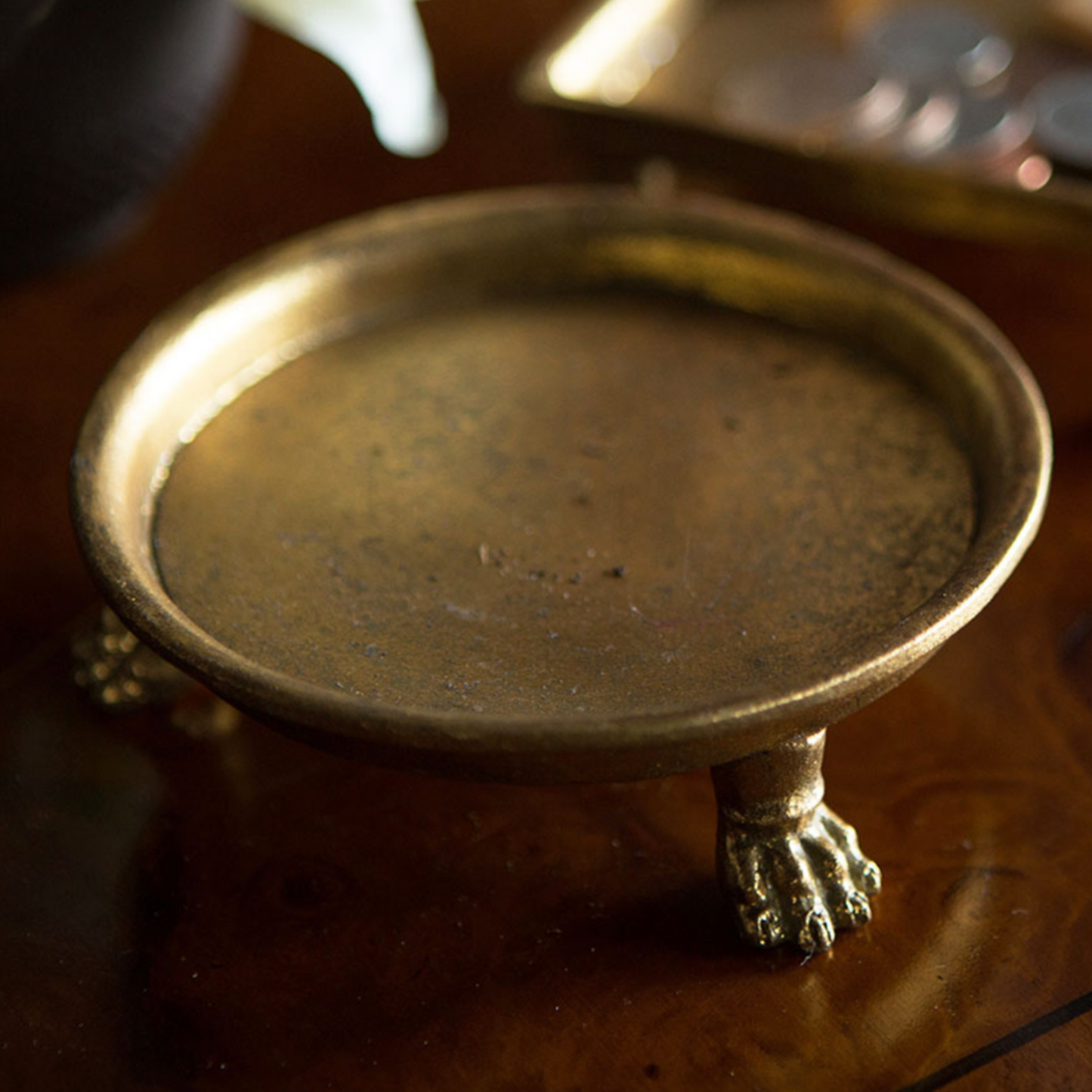 Claw Foot Dish - Gold Leaf