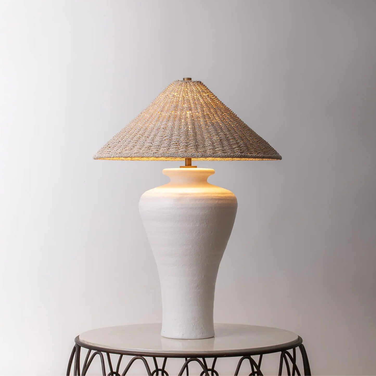 Pezante Table Lamp - Patina Brass/Ceramic White Loft